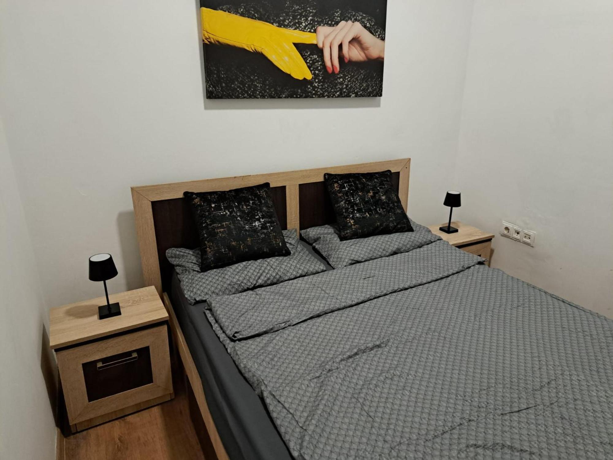 Regim Hotelier Pietonală Oradea Exterior foto